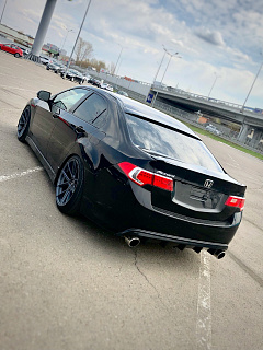Диффузор с килями заднего бампера Honda Accord 8 (VIII) / Acura TSX (CU) (2008-2013) Текстурный пластик + УСТАНОВОЧНЫЙ КОМПЛЕКТ